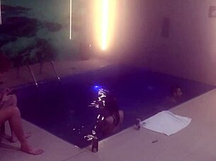 Friends engage in bareback threesome by the motel pool