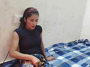 I fucked desi bhabhi in doggystyle moaning loudly