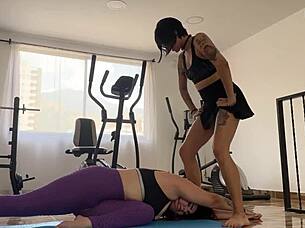 i gave sexual therapy to the widow with yoga and scissoring