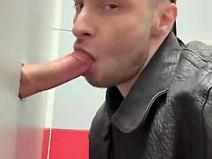 my first gloryhole try 😳