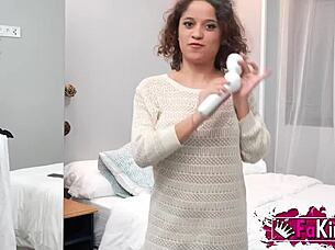 elena de la vega seduces her best friend