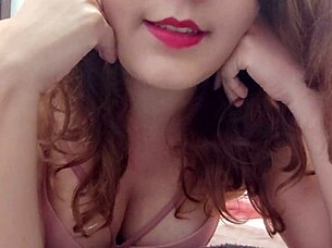 Camgirl Answers Questions Daily 😊