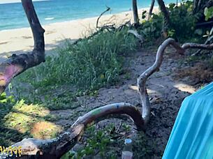 Fingering wet juicy pussy publicly at beach