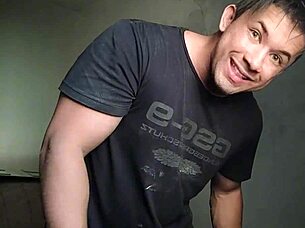 Trolling My Girlfriend With Cards In Our New House?