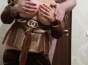 Older man jerks off girl with clothes on 😊