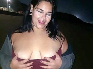 Slut Shakes Ass on Beach