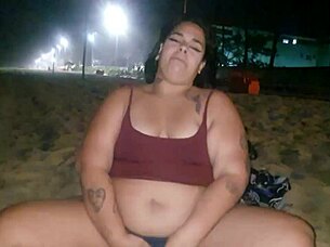 Slut Shakes Ass on Beach