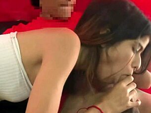 chupando verga deliciosa en mamada casera completa, historia tan lines y miniskirt 😍