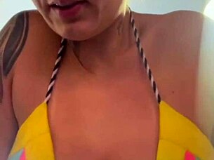 Treinando Só De Biquíni Fio Dental Na Academia De Frente A Praia Cheguei Ficar Toda Molhada De Tanto Tesão Que Escorria Nas Pernas Parecia Água Do Mar