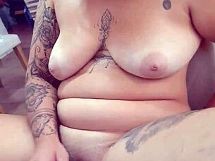 I enjoy this vibrating toy inside my pussy