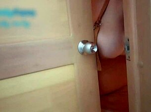 sexo en las escaleras del conjunto con mi amante esposo cornudo