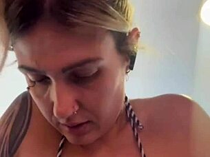 Treinando Só De Biquíni Fio Dental Na Academia De Frente A Praia Cheguei Ficar Toda Molhada De Tanto Tesão Que Escorria Nas Pernas Parecia Água Do Mar