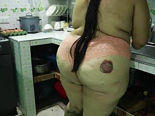 Fucking Girlfriend's Sister in Kitchen: Homemade Latina Couple Action