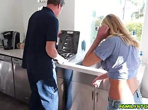 Wow, richie fucks summer day hard on his big cock!