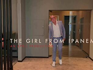 Dominatrix Mistress April Punishes Slave With Cupcake And Toes