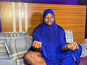 I love watchin two fine girls enjoyin themselves