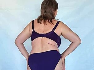 Mature Busty Milf in Stockings and High Heels Poses