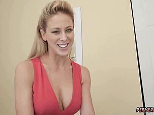 Milf And Young Girl's Secret Pussy Fisting Session