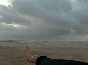 Intense fucking in the middle of Maranhão sheets