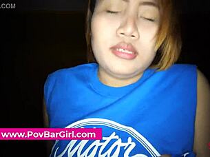 Is this Thai bar girl sucking big cock for cum?