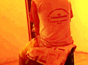 La Puta Del Prostibulo Me Dio Una Gran Mamada De Testiculos Gratis A Cambio De Obtener El Nuevo Celular De Moda Porno Real En El Cabaret