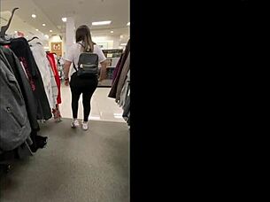 flashing my ass in the public store turns me on. i had to masturbate in the store restroom