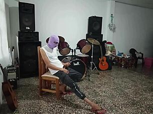 sexy music teacher turns on bisexual student with big ass