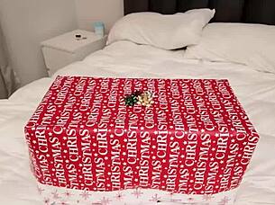 Stepmom tries Tantaly sex doll and gets caught 😏🎄