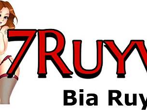 Young Girl Masturbates in School Bathroom!