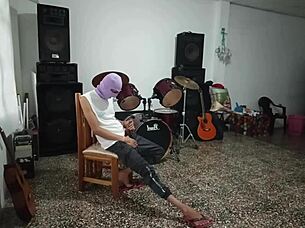 sexy music teacher turns on bisexual student with big ass