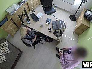 Vip4k Sweet Girl Gives Her Pussy To Fuck The Naughty Loan Agent 😏