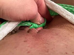 isn't this beautiful? real female orgasms with squirting close up