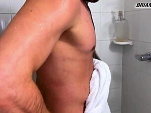 my roommate is a tattooed latina with pink pussy