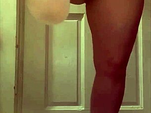 Teasing you with curvy body and hot piss