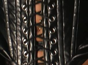 belladonna in stockings gets anal and deepthroat 😈