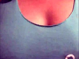 Teasing you with curvy body and hot piss