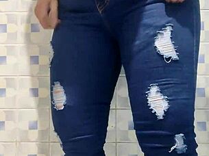 madura got caught in the public bathroom doin' naughty things