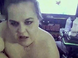 Kandy Kane the Slutty Housewife Craving Deepthroat and Passionate Blowjob