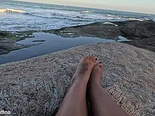 Confiss�es Proibidas Nicoly Revela Que A Priminha Chupava Sua Bucetinha Desde Cedo