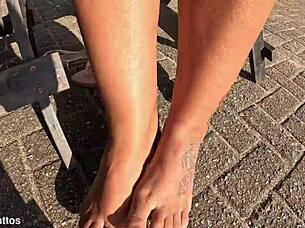 Confiss�es Proibidas Nicoly Revela Que A Priminha Chupava Sua Bucetinha Desde Cedo