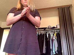 camgirl llou7455 gentle masturbate