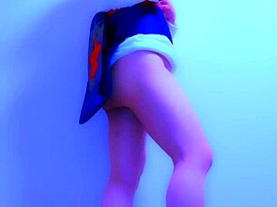 Beautiful crossdressing amateur in shoes for christmas 😊🎄