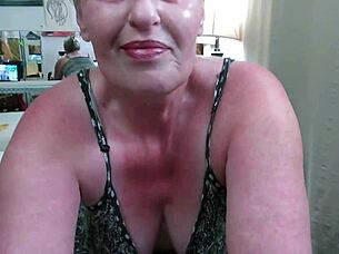 Seduced by friend's mom in pov