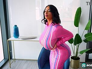 uff mi amor pmv tease with milf mariza lamb big tits and ass