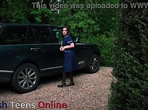 Nurse in costume deepthroats patient for cum 😏