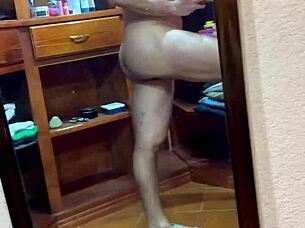 at my sugar guy's request i head to the bathroom for a quick pee session