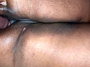 bricando com o cuzinho da prima evangélica do interior