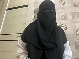 I Syrian milf in panties caressing my wet pussy oops