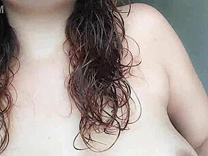 i'm getting naked to clean the house, oops