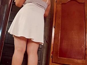 Hidden cam catches big ass culona changing clothes in secret!